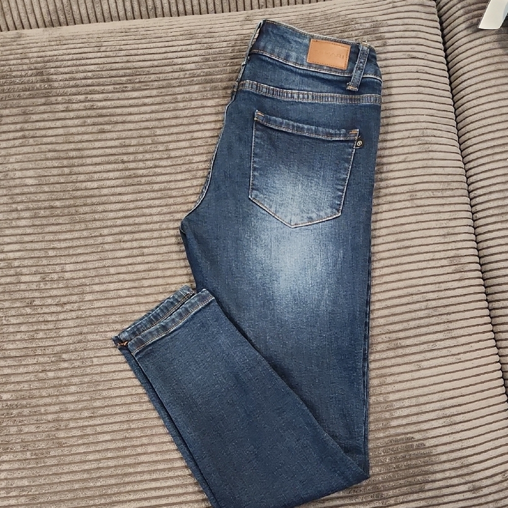 Tahari Dark Blue Skinny Jeans